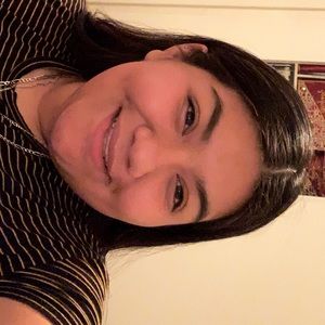 Meet your Posher, Raquel